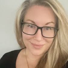 The University of Tennessee always impresses! 💪 Recently, I had the  pleasure of treating the vet med students in Knoxville to a well-deserved  ☕️coffee truck ☕️ break. It was inspiring to see