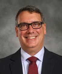 Jennifer Dahler's Instagram, Twitter & Facebook