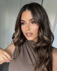 Melissa Pearl's Instagram, Twitter & Facebook