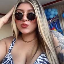 Kari Reyes (karireyes90)