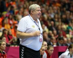 Russlands trainer cherchesov kritisiert diese entscheidung. Russland Halt Danemark Auf Distanz Und Weste Weiss