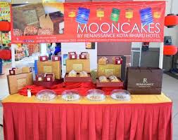 The bustling suburbia of kota bharu offers a fixed new experience to travelers with its royal palace, attractive chrestomathy, exotic & colorful markets and lifestyle. Moon Cakes In Conjunction Mid Autumn At Aeon Mall Billion And Lobby Lounge Renaissance Kota Bharu Hotel Let S Grab One Box Just R Moon Cake Hotel Kota Bharu