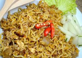 Para sahabat memasak sekalian tidak perlu ragu untuk mencoba resep mi goreng enak ini sebab hanya menggunakan bumbu mi goreng yang mudah didapat. Cara Memasak Nasi Goreng Indomie Mantap Resep Us