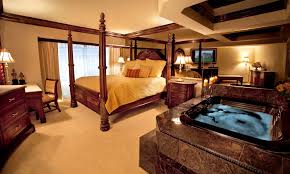 Peppermill Offers Reno 39 S Most Elegant Hotel Suites In The Peppermill Tower From Simple Spa Suites To Grand O Indoor Jacuzzi Hotel Interior Design Jacuzzi