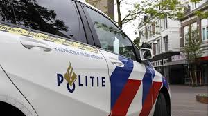 National police corps, colloquially in english as dutch national police or national police force, is divided in ten regional units and a central unit, and the royal marechaussee, a gendarmerie. Twee Agenten Buiten Functie Gesteld Door Politie Oost Nederland Rtv Oost