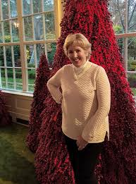 We did not find results for: Red Trees Florist Honored To Decorate Red Trees Shocked By Reaction
