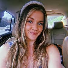 Ashleigh Morton's Instagram, Twitter & Facebook