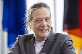 Ruth Brand, Praesidentin des Statistischen Bundesamtes und  Bundeswahlleiterin. Berlin