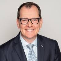 Elijah Roe's Instagram, Twitter & Facebook