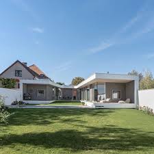 Use them in commercial designs under lifetime, perpetual & worldwide rights. Heimspiel Architektur Efh Ges A Modern And Elegant Interpretation Of The Courtyard House