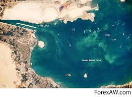 Et gigantisk konteinerskip fra det taiwanske rederiet evergreen marine corporation har satt seg fast i suezkanalen i egypt og blokkerer trafikken i en av verdens viktigste. En Konstgjord Kanal Mellan Eurasien Och Afrika 8 2 Miljarder Dollar I Vatten Varfor Kairo Behover En Ny Suez Kanal