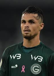 Presidente do Goiás diz que Palmeiras está 'forte no páreo' por Michael