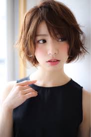 大人ボブ特集 おしゃれな大人女子におすすめのボブはこれ folk ヘアカット ヘアカット ミディアム ヘアスタイリング