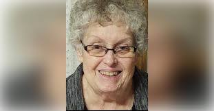 Donna Bixler's Instagram, Twitter & Facebook