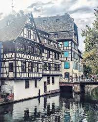 Abonnez Vous A Topparisresto Merci Top Strasbourg Par Angeliquentse Topstrasbourgphoto Allez Sur La Galerie A Strasbourg France Photos France