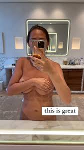 Chrissy Teigen poses fully nude in Instagram mirror selfie
