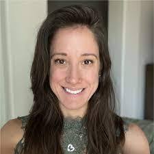 Caitlyn Hopper's Instagram, Twitter & Facebook