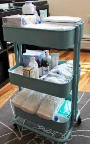 perfect portable changing table solution for the goods when you don t want to commit to a traditional ch chambre bebe decoration chambre bebe organisation bebe