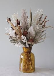 Rusty Large Neutral Dried Flower Bouquet Dried Flowers Dried Flower Arrangements Dried Flower Bouquet In the paintings, fruit blossoms and leaves were woven into garlands to decorate walls and flowers were considered fashionable in this period. dried flower bouquet
