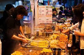 Introduction hong kong's cuisine is not only an exotic fusion of eastern and western flavours, but is also a great variety of creative culinary delights with local characteristics, making the place a world renowned gourmet paradise. 10 Best Street Food In Hong Kong For A Yummy Energy Boost Travelvui