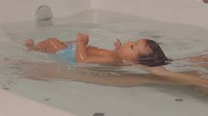 Apa saja perlengkapan yang dibutuhkan? Mengenal Lebih Dalam Tentang Baby Spa Kegunaannya Baby Spa Jakarta Baby Spa Surabaya