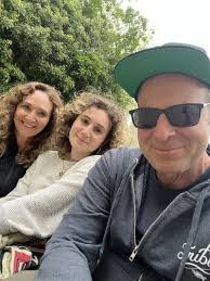 Nicole Parisian's Instagram, Twitter & Facebook