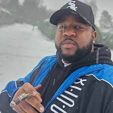 KRITMAS SOLD OUT!!!!! I got something special in store all night… I got  Karlous Miller (@KarlousM) hosting and some special guest!!Y'all we bout to  go crazy for #KRITmas mane… TIS THE MF