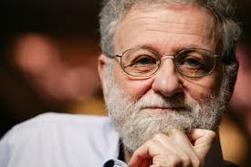 The Design of Newspapers: Why The News Industry is Changing