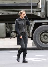 Edge of tomorrow on home media, or simply live die repeat) is a 2014 american science fiction action film starring tom cruise and emily blunt. Emily Blunt Edge Of Tomorrow 2014 2244 3132 Emily Blunt Tom Cruise Blunt