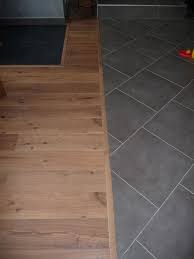 Parquet Et Carrelage Avec Images Idee Carrelage Separation Cuisine Salon Carrelage Parquet