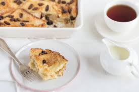It May Be Old Fashioned But This Easy Bread And Butter Pudding Recipe Is A Comfort Food At Its Best Pl Bread And Butter Pudding Pudding Recipes Irish Recipes