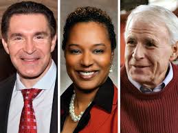 Milwaukee Mayor Tom Barrett continues to lead rivals in fundraising