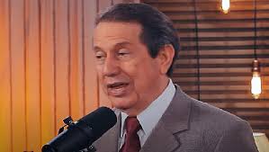 Segundo o jornal, o líder da igreja internacional da graça de deus, que tem 73 anos. Variedades Gospel Veras 2 Missionario R R Soares Lanca O Clipe Da Cancao Deus E Bom Assista