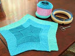 Craftsanity makes creating a merino wool infinity scarf seem like a cinch in this tutorial taken at the becozi headquarters in holland, michigan. Loom Knitting Patterns