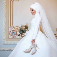 اجمل صور عرايس صور عرايس مبهجه جدا In 2021 Muslim Wedding Dress Hijab Bride Muslim Wedding Gown Arabic Wedding Dresses