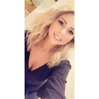 Carrie Ashby's Instagram, Twitter & Facebook