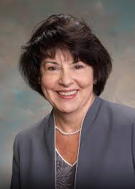 Sandra Cupp's Instagram, Twitter & Facebook