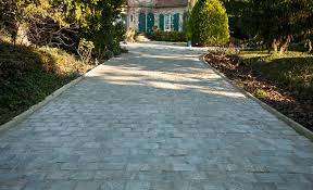 Le béton est l'une des solutions les plus employées pour une allée extérieure. Comment Poser Des Paves Sur Une Dalle En Beton