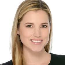 Jennifer Hare's Instagram, Twitter & Facebook