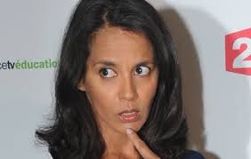 Sophia Aram : Les journalistes du « Parisien » demandent l'arrêt des  chroniques de l'humoriste