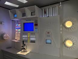 Tom ripley is a calculating young man who believes it's better to be a fake somebody than a real nobody. Museo De Alien Unico En El Mundo Universo Alien