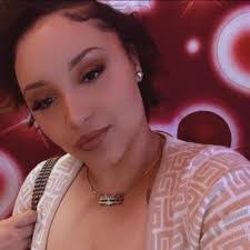 Kay Rios's Instagram, Twitter & Facebook