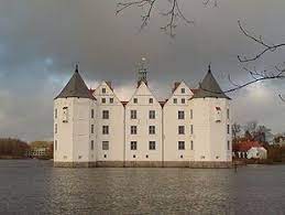glucksburg castle german schloss glucksburg danish lyksborg slot is a castle schloss in the town of glucksburg castle european castles northern europe