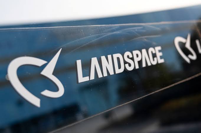 China's LandSpace lands rocket booster; joins SpaceX, Blue Origin with  reusable tech | Reuters