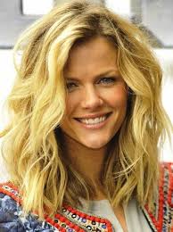 7 Flirty Hairstyles In Vogue Today Hair Styles Thick Wavy Hair Long Hair Styles