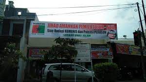 Pendidikan minimal slta / sederajat. Https Jateng Tribunnews Com 2021 04 17 Zb Warga Sangkrah Pasar Kliwon Solo Tetap Nekat Jual Ciu Pada Bulan Ramadan Https Cdn 2 Tstatic Net Jateng Foto Bank Images Polsek Pasar Kliwon Solo Jpg Kapolsek Pasar Kliwon Iptu Achmad Riedwan Prevoost