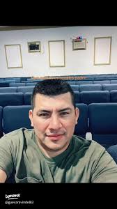 Exploring the Meaning Behind 'Papi No Me Dejes Sola'