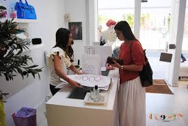 Coches, aviones y helicópteros (aeromodelismo), emisoras y receptores y un amplia gama de. Tiendas Con Encanto Coosy