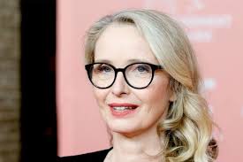 Born on 21st december, 1969 in paris, france, she is famous. Oscar Nominee Julie Delpy Sets On The Verge Dramedy At Netflix Decider