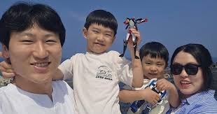 Hàn Quốc “tuyệt vọng” tìm mọi cách để người dân chịu sinh con, tình trạng  nâng lên mức báo động